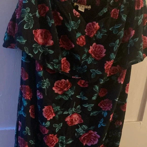 Francesca's Miami Red and Blue Tiered Maxi Sundress - Picture 6 of 11